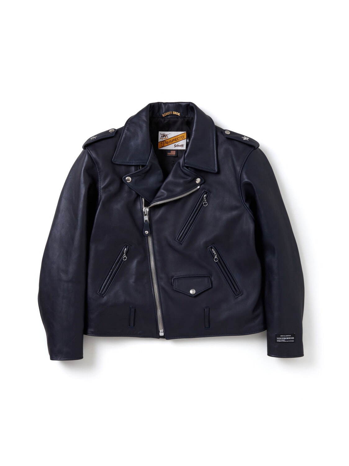 ネイバーフッド×ショット、米アーティストのグラフィック入り