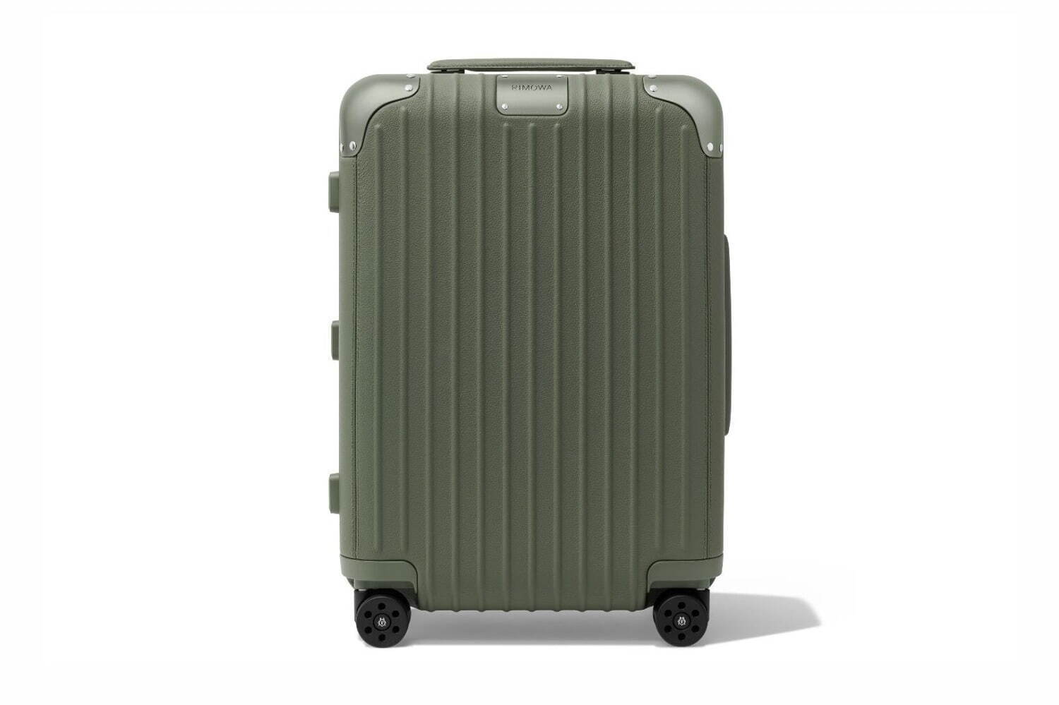 リモワのレザー製スーツケース「ディスティンクト」“自然”着想の深い