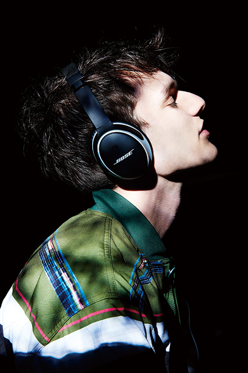 BOSEのヘッドホンに日本限定カラー登場！“蒔絵”と“墨”を表現