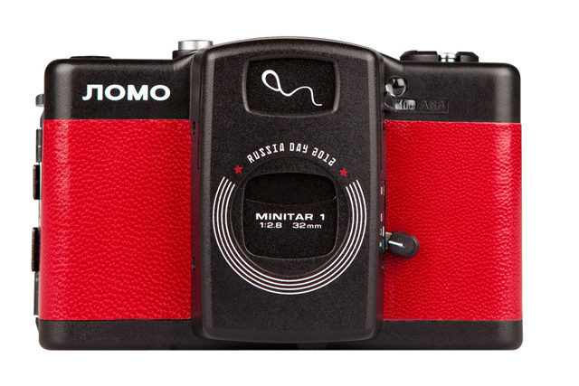 精子と卵子をモチーフにした世界限定2000台のカメラ「LOMO LC-A＋