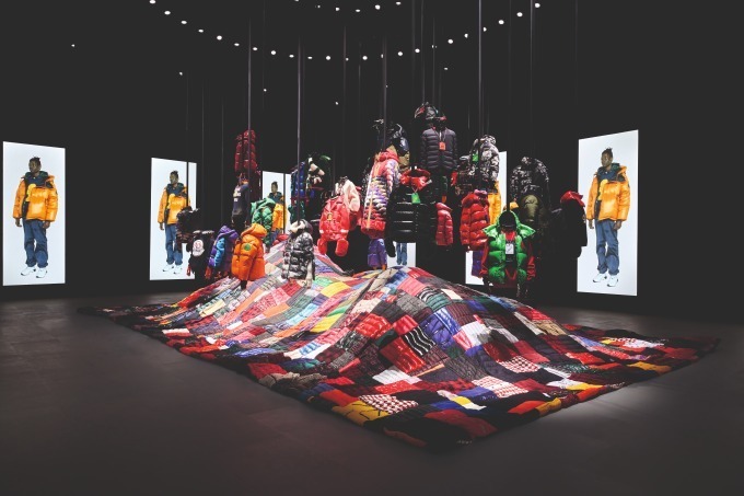 激レア！モンクレール ジーニアス ペットレインコート コラボ Moncler