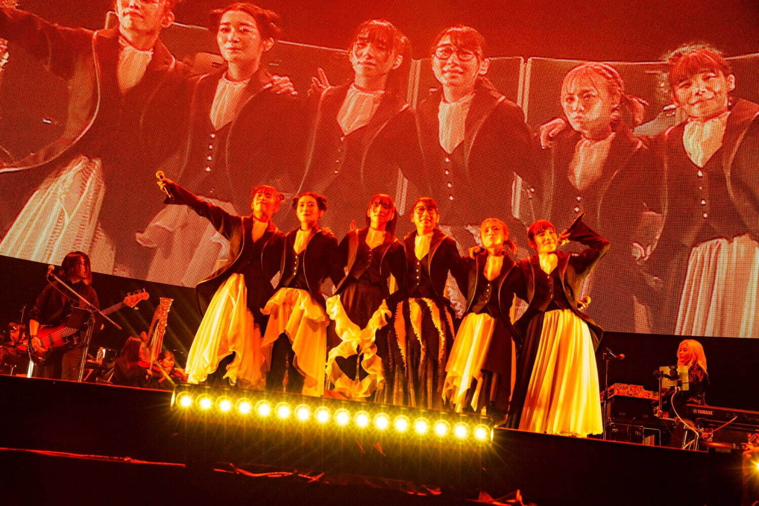 BiSHの解散ライブ、“夢だった”東京ドームで2023年夏に - ファッション