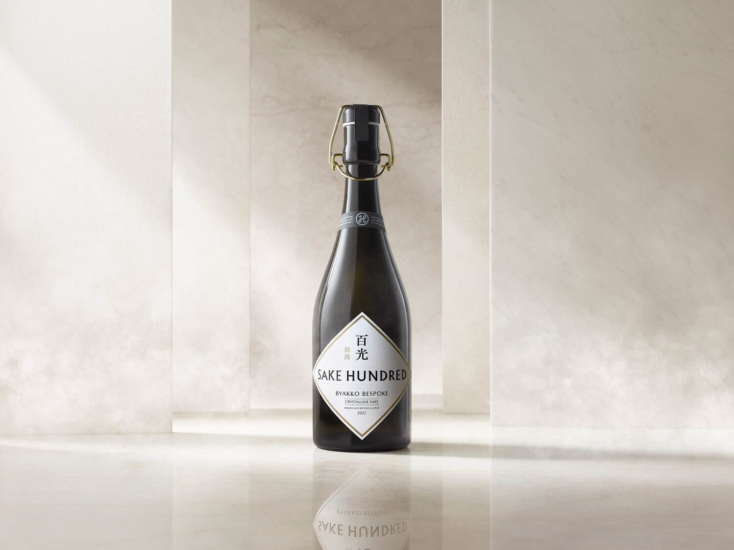 最高峰”日本酒ブランド・サケハンドレッドの「百光」が限定ボックスで