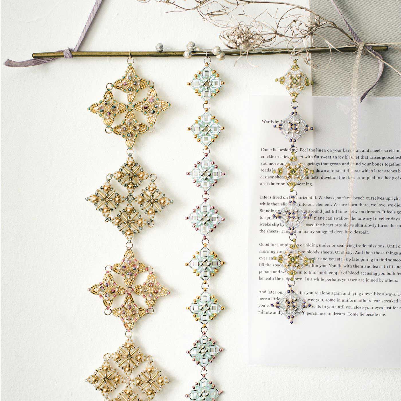 Morning in the garden ビーズ刺繍の絵です Morning in the garden