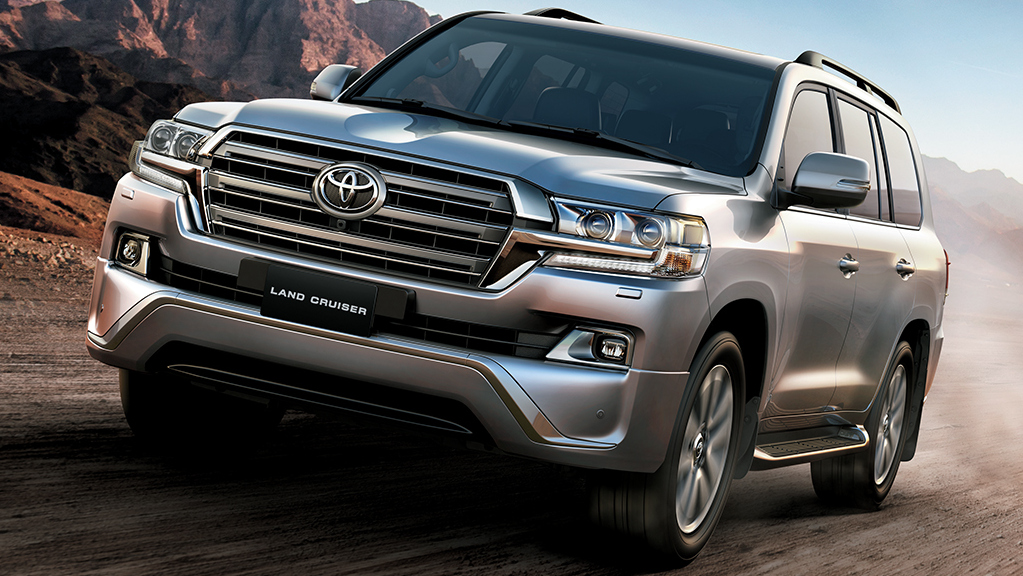 売れてるのはコレ】ランドクルーザー200のZXとAXは何が違う？ 外装