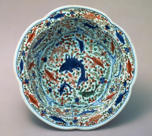 中国清時代 闘彩 海水魚文茶碗 盃 豆彩 鬥彩 大清雍正年製在銘 官窯