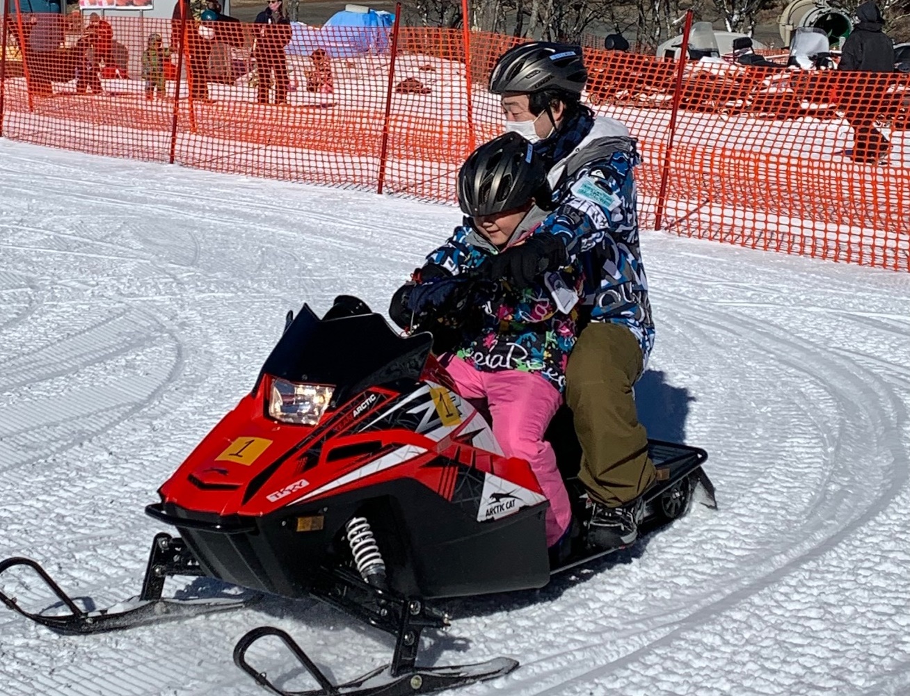 ミニモービル体験乗車”受付中！ - ふじてんスノーリゾート