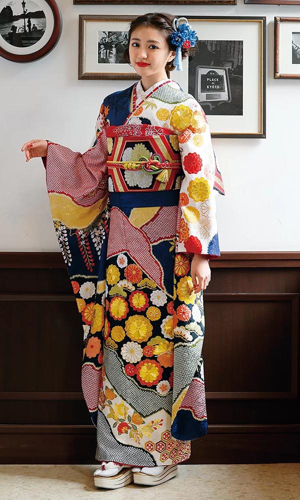 振袖 金駒刺繍 紗綾形地紋 菊花 松竹梅 霞 成人式 着物 083a p