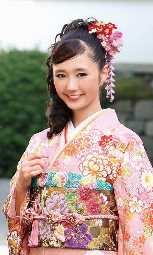 京友禅振袖・桃色・上品なピンク┃かわいい古典【菊京屋】