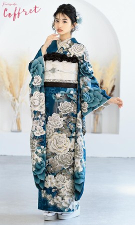 紺地の豪華な椿の柄の振袖フルセット 紺の松竹梅振袖┃