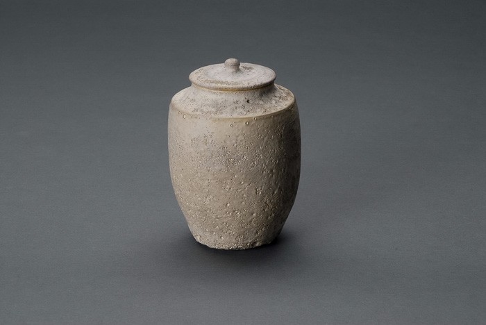 人気・一点物】青木良太 銀瓷手捏少服茶盌 人気・一点物】青木良太 銀