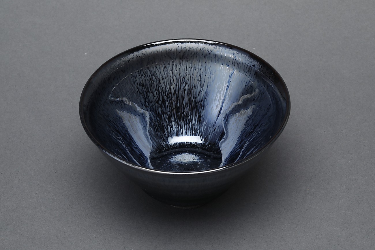 茶釜□亀甲文 浄榮造 鉄窯 六角紋 獅子耳付 透かしつまみ 煎茶道具