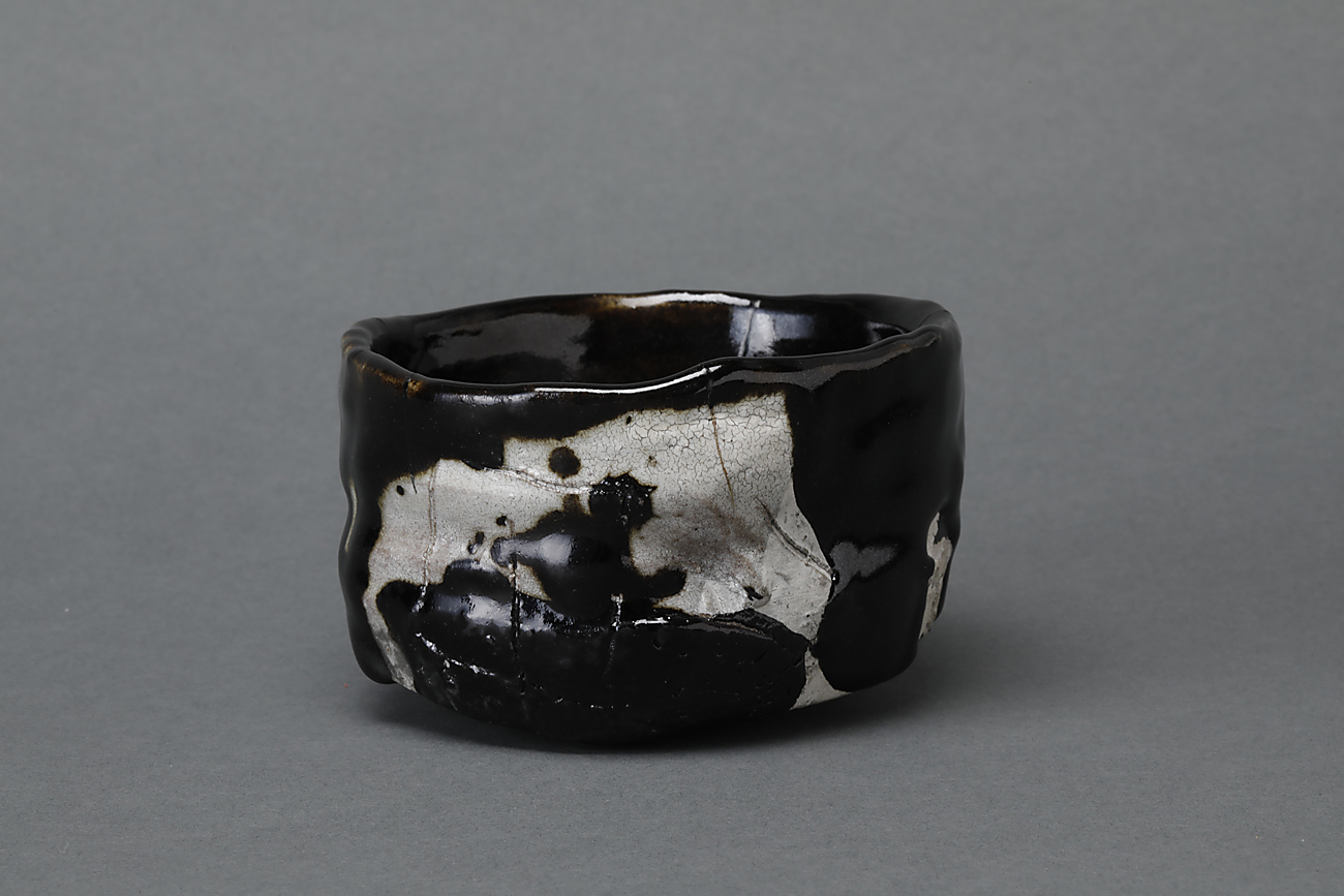 鯉江良二引出し黒茶碗