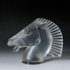 ルネ・ラリックのカーマスコット《ギャルリーオルフェ》