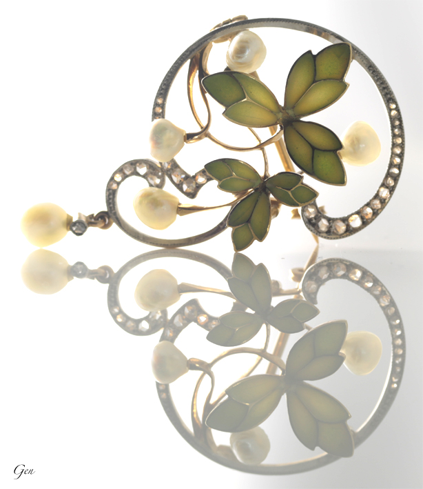 アンティーク プリカジュールエナメル アール・ヌーヴォー ブローチ お