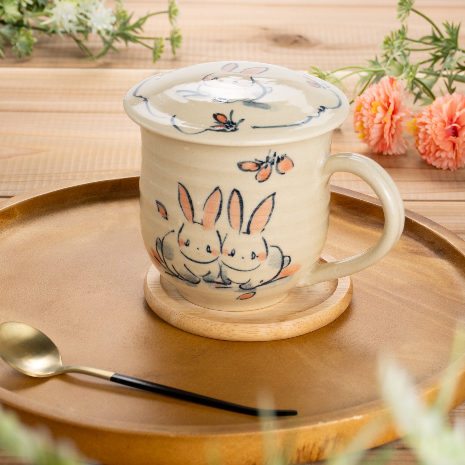 京都 清水焼】蓋付マグカップ 仲良しウサギM 工房咲良｜コトポッター