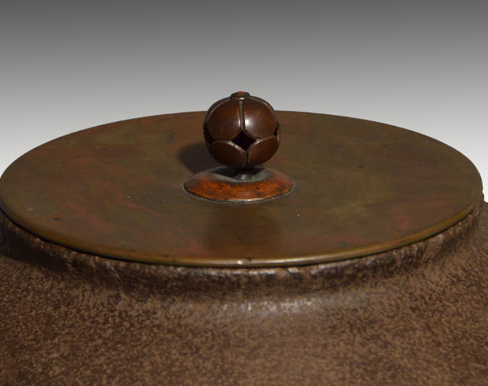 座阿弥陀堂釜 七代 浄玄(宝暦年代)作 十三代 浄長極め書き | 古美術ささき