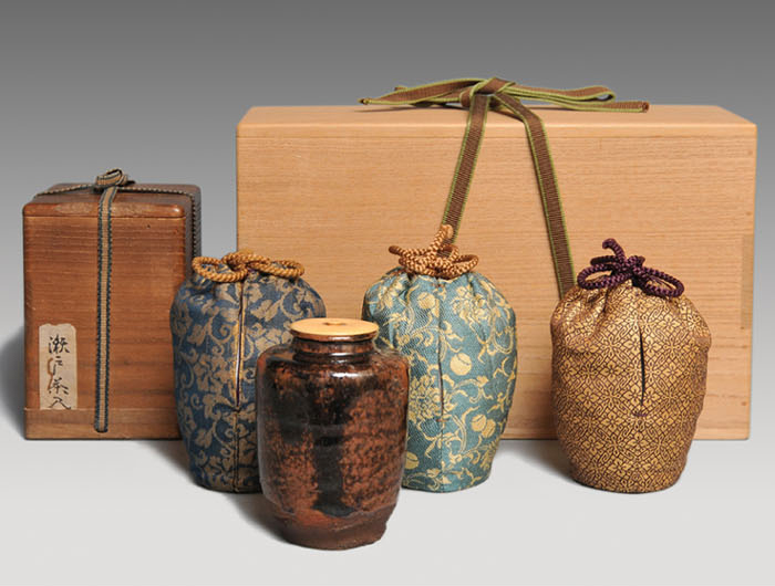 本物保証瀬戸茶入 裏千家十四代淡々斎箱 仕覆付 毎日オークション