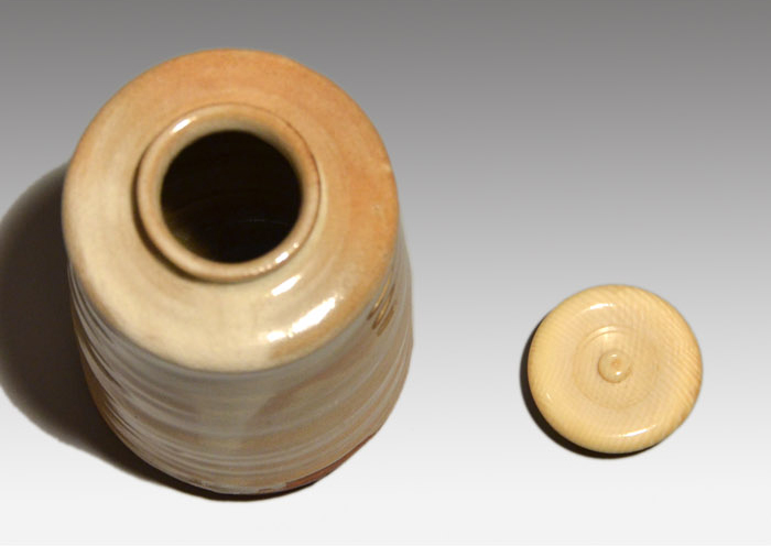 萩焼茶入 十代 三輪休雪(休和)作 仕覆2付 共箱 | 古美術ささき