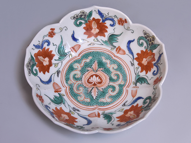 古伊万里（柿右衛門様式) 色絵唐花文桔梗形向付 5客 江戸時代元禄頃