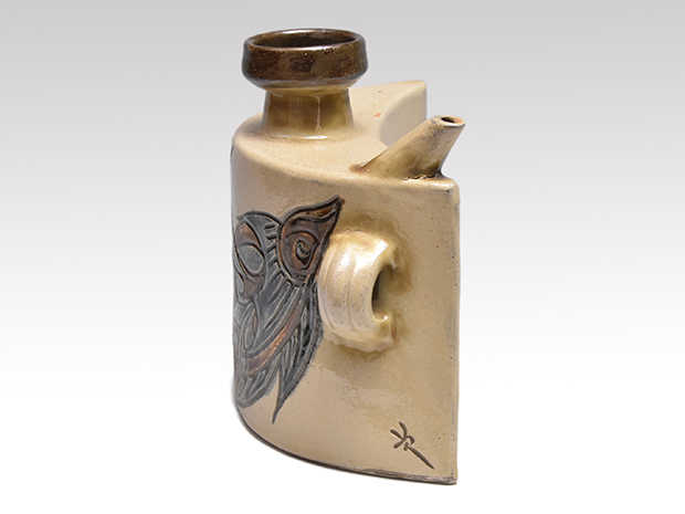 双魚文抱瓶 人間国宝 金城次郎 壺屋焼 人間国宝 金城次郎 作 呉須