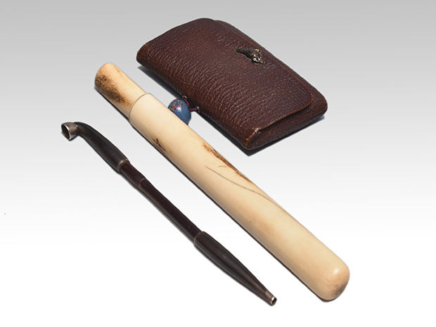 胴乱に鹿角さし 煙管付 | 古美術ささき