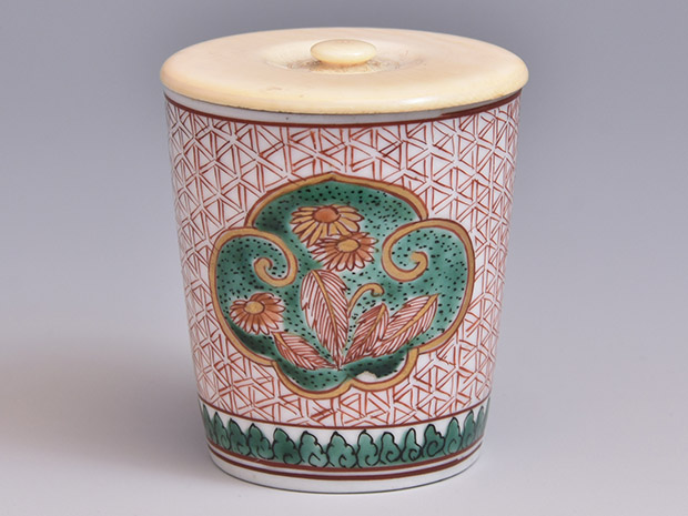 古伊万里金襴手花文 替茶器 象牙蓋 猪口 江戸時代後期 酒器にも | 古