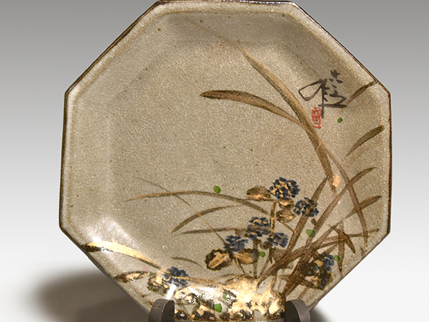 古稀彩 露草絵飾皿 六代・六世 清水六兵衛(作) 共箱 | 古美術ささき