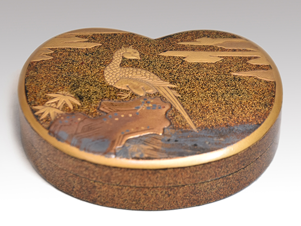 梨地 岩に山鳥蒔絵香合 州浜形 江戸後期 | 古美術ささき