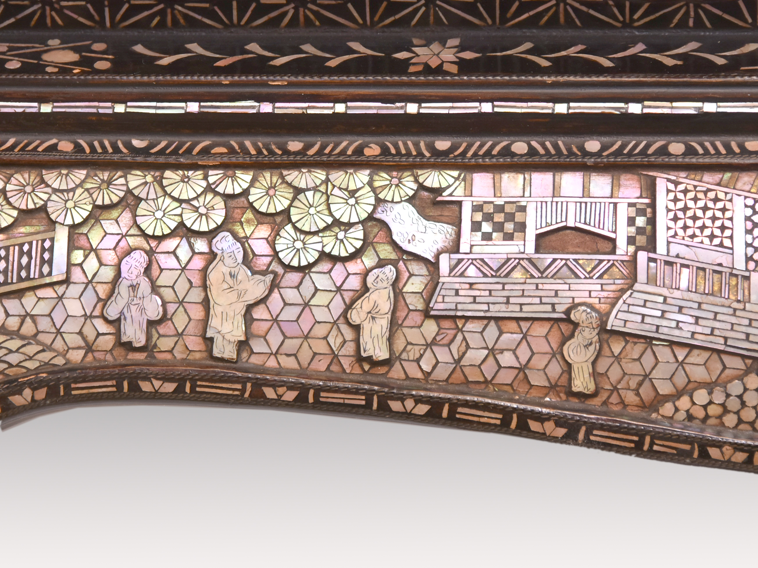 中国美術 5彩六角形壺 高さ35㎝ 中国美術 5彩六角形壺 高さ35㎝