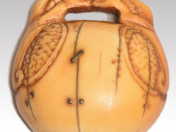 柘植彫 根付 「伊勢海老」 江戸時代 柘植彫 根付 「伊勢海老」 江戸時代