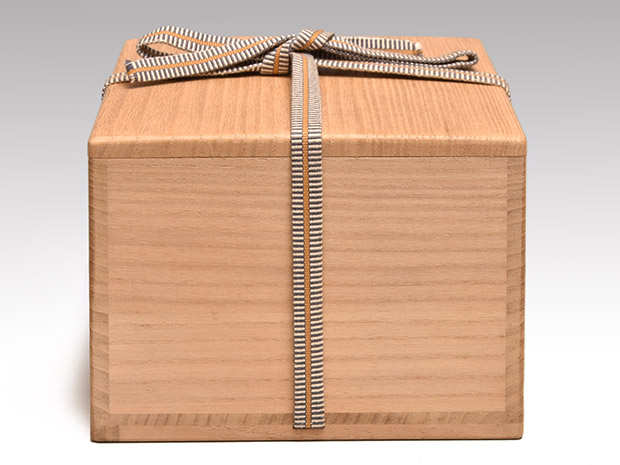 花鳥蒔絵 小箱 内側梨地 | 古美術ささき