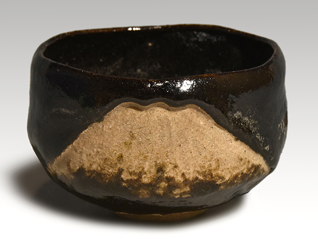 黒茶碗 三代 中村道年(作) 数印富士の絵 共箱 | 古美術ささき