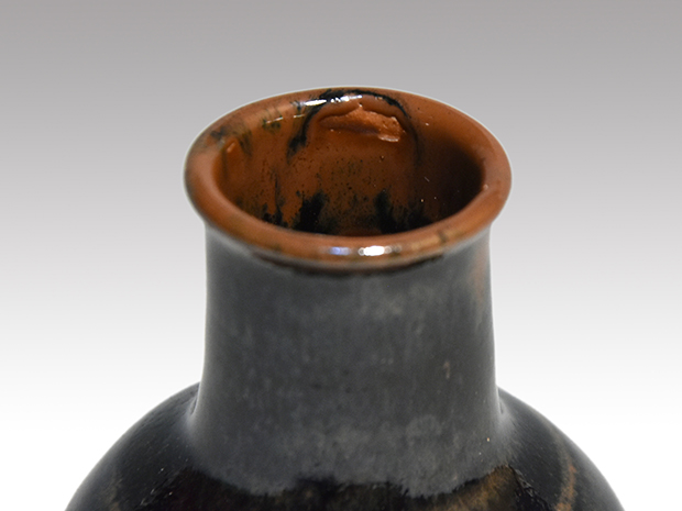 古瀬戸鶴首茶入 二代 山口錠鉄(作) 共箱 象牙蓋 仕覆（紅牙撥鏤尺文