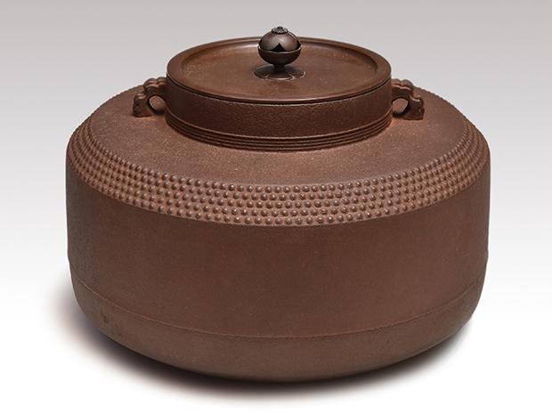 肩霰甑口釜 炉用 長野烈(作) 雪輪釻付 和銑(わずく)造 共箱 | 古美術ささき