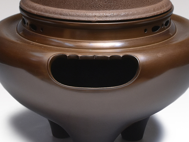 唐銅朝鮮風炉 真形釜添 釜師 角谷莎村（作） 共箱 未使用 | 古美術ささき