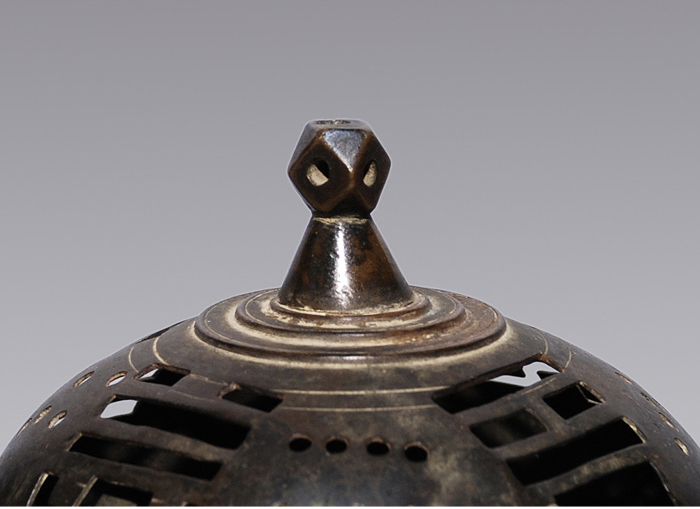 中国 古銅 唐銅 三つ足香炉 C R8684 中国 古銅 唐銅 三つ足香炉 C