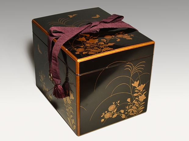 K1120 印籠 【吉田華正作】 秋草文 金銀象嵌 螺鈿 共箱 傷有