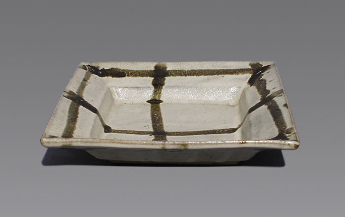 浜田庄司 鉄絵皿 浜田庄司・鉄絵皿を買取り｜戸田 ｜ ブランド品の買取