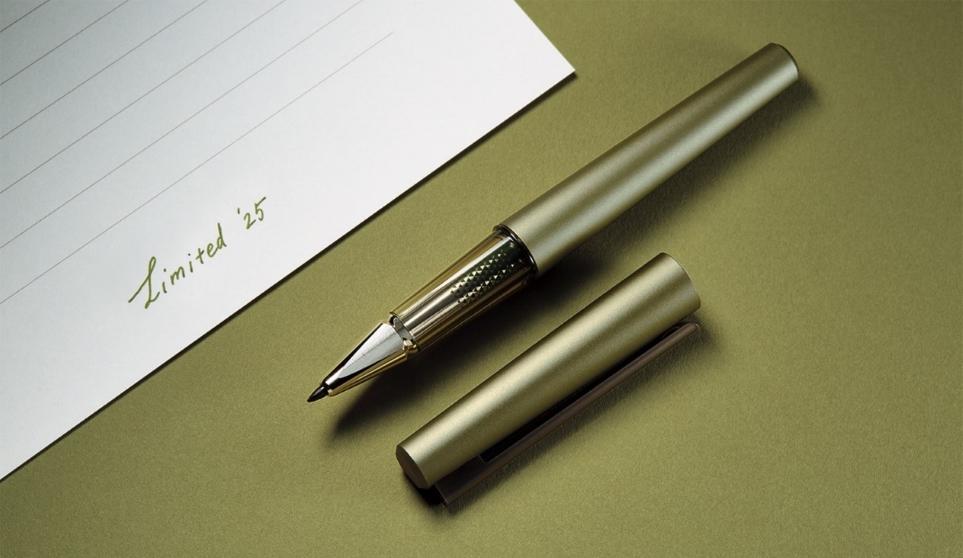 高級筆記具ブランド「KOKUYO WP」より 2025年限定カラー「深緑」を数量