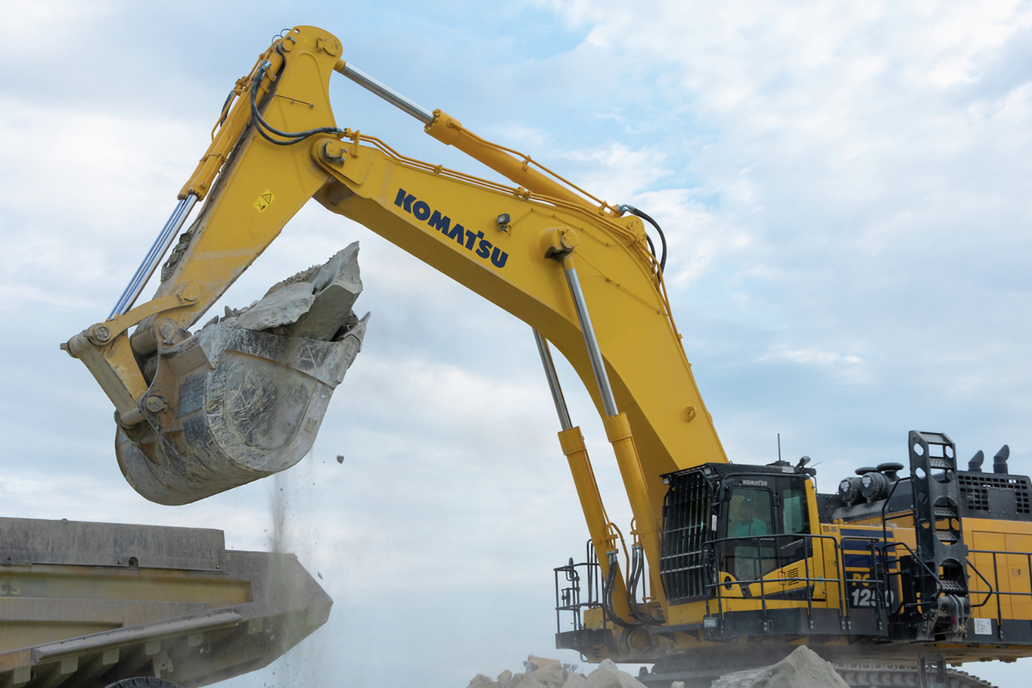 コマツ建機 KOMATSU PC 1250-11 1/50 コマツ建機 PC1250-11 1/50 【