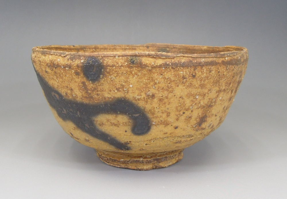 ♥美濃焼 小さな 黄瀬戸 茶碗 茶道具 骨董 古玩 ♥美濃焼 小さな 黄