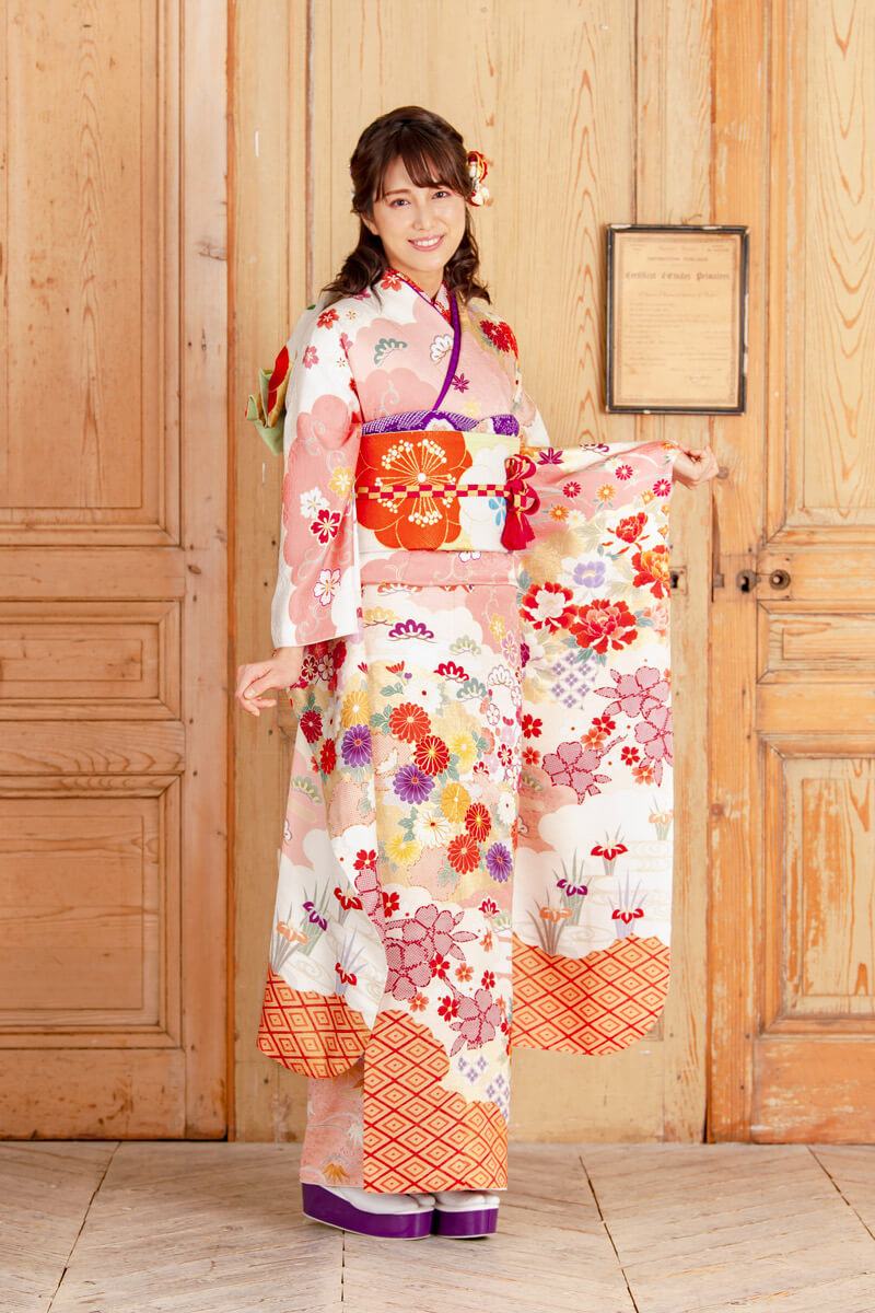 m418＊美品 金駒刺繍 梅 笹 流水 着物 正絹 成人式 手縫い仕立て 振袖