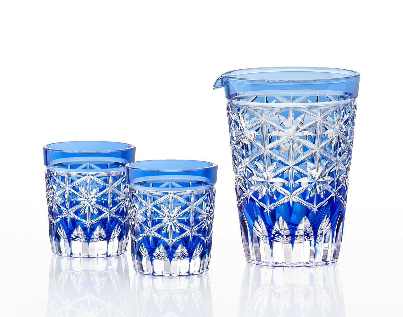 江戸切子 瑠璃色被毬型花瓶＜八角籠目紋＞ | カガミクリスタル