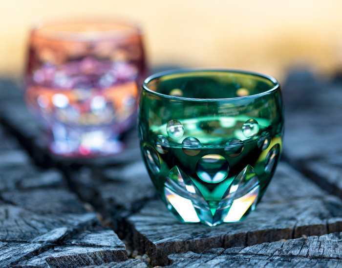 緑色カットクリスタルガラス八角形ボウル 生花用でも飾り用にでも