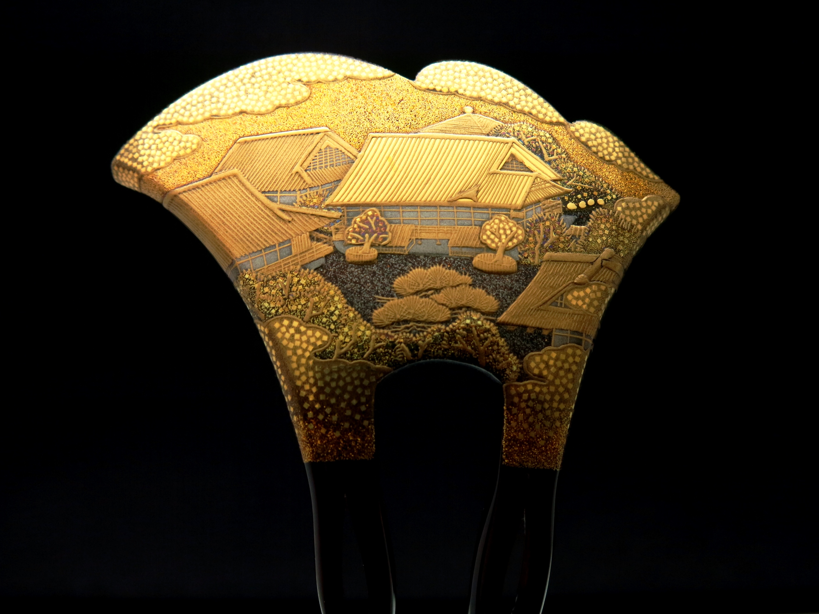 べっ甲仁和寺金蒔絵かんざし｜雅な世界遺産総本山仁和寺の図