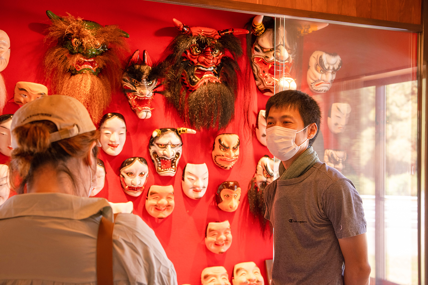 石見神楽の『顔』を創る！石見神楽面小林工房を見学 | しまね観光ナビ