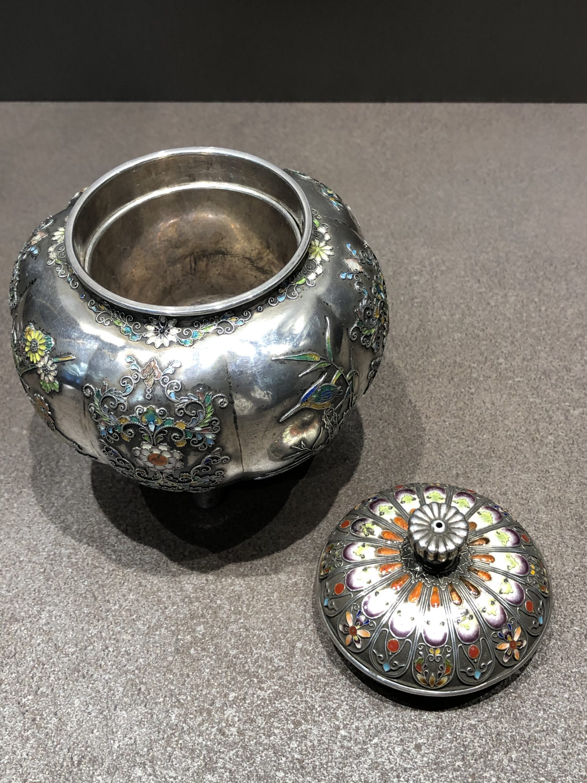 1303 中国 骨董 道光年製 錫 茶入 花鳥図 時代物 1303 中国 骨董 道光