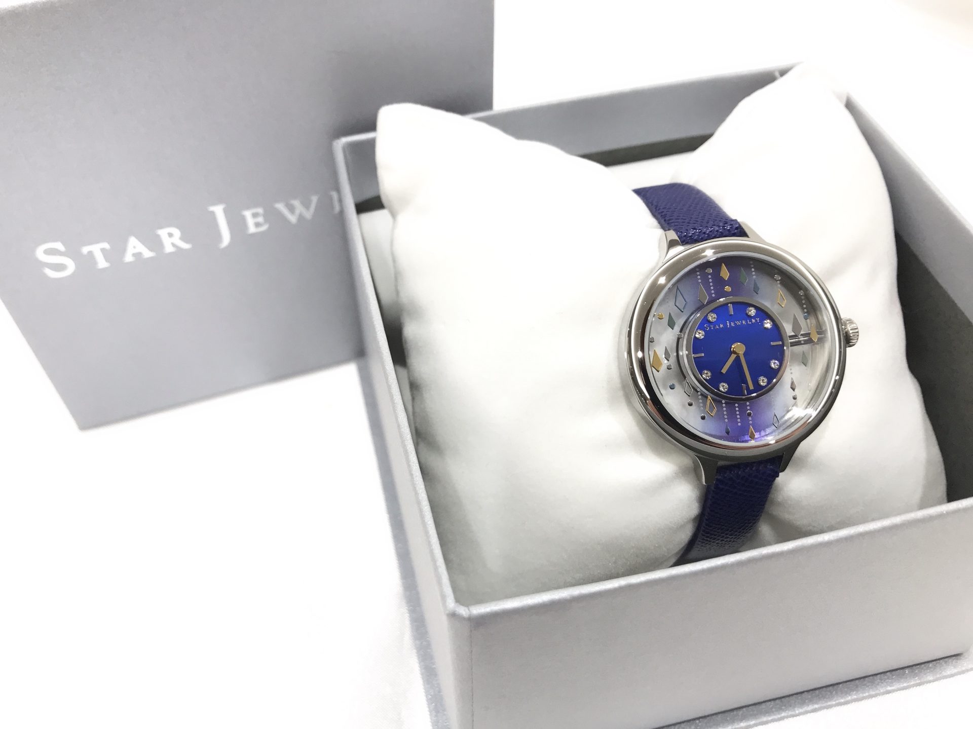 人気質屋ブログ～STAR JEWELRY スタージュエリーから腕時計 SUMMER