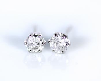 k18天然ダイヤモンドピアス計0.6ct GIA鑑定書付き 計0.6ct